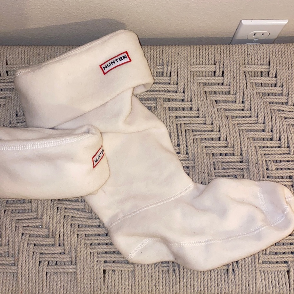 Hunter TALL white boot socks. Great condition! Size M/L (US 7-9)